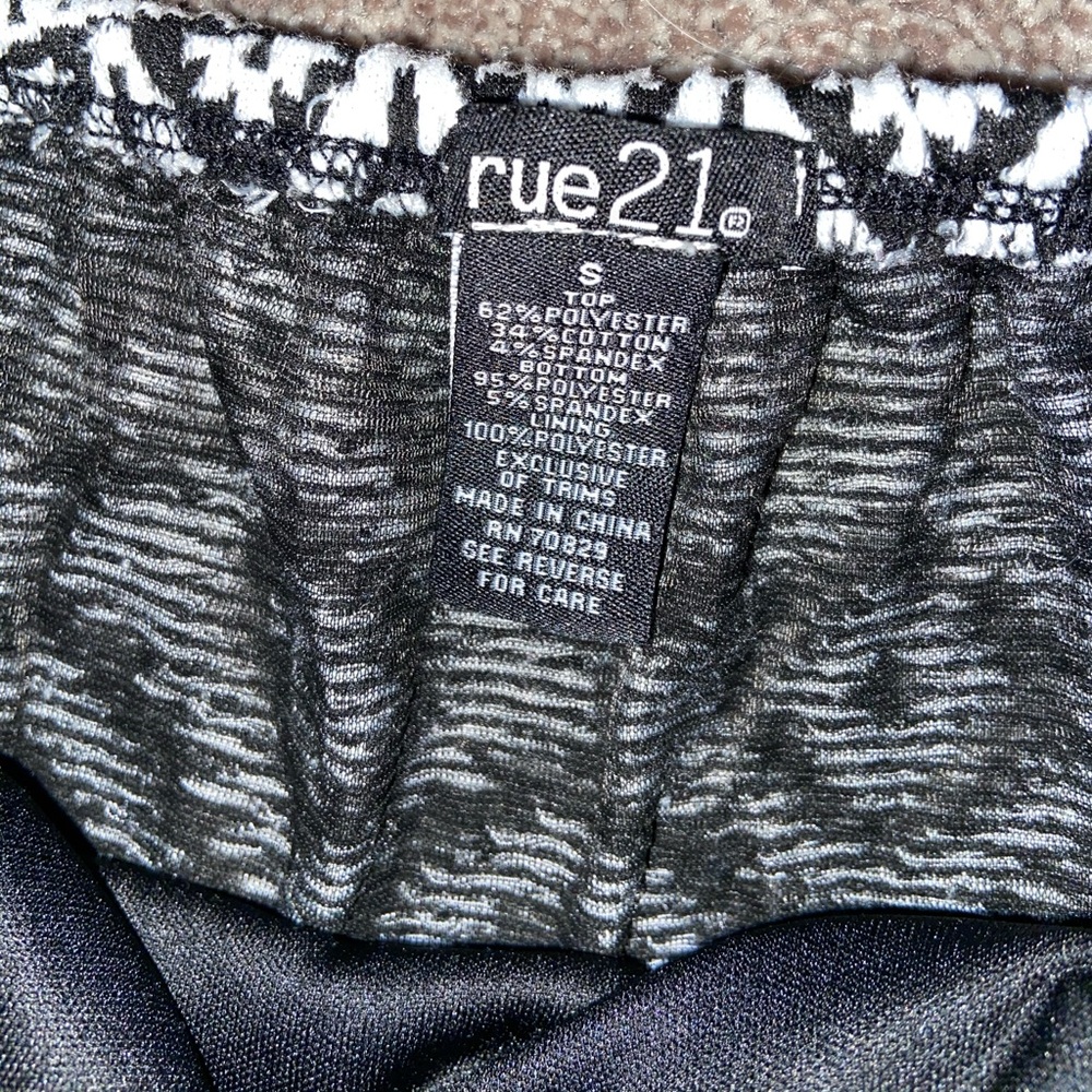 Rue21 dress - Picture 3 of 3